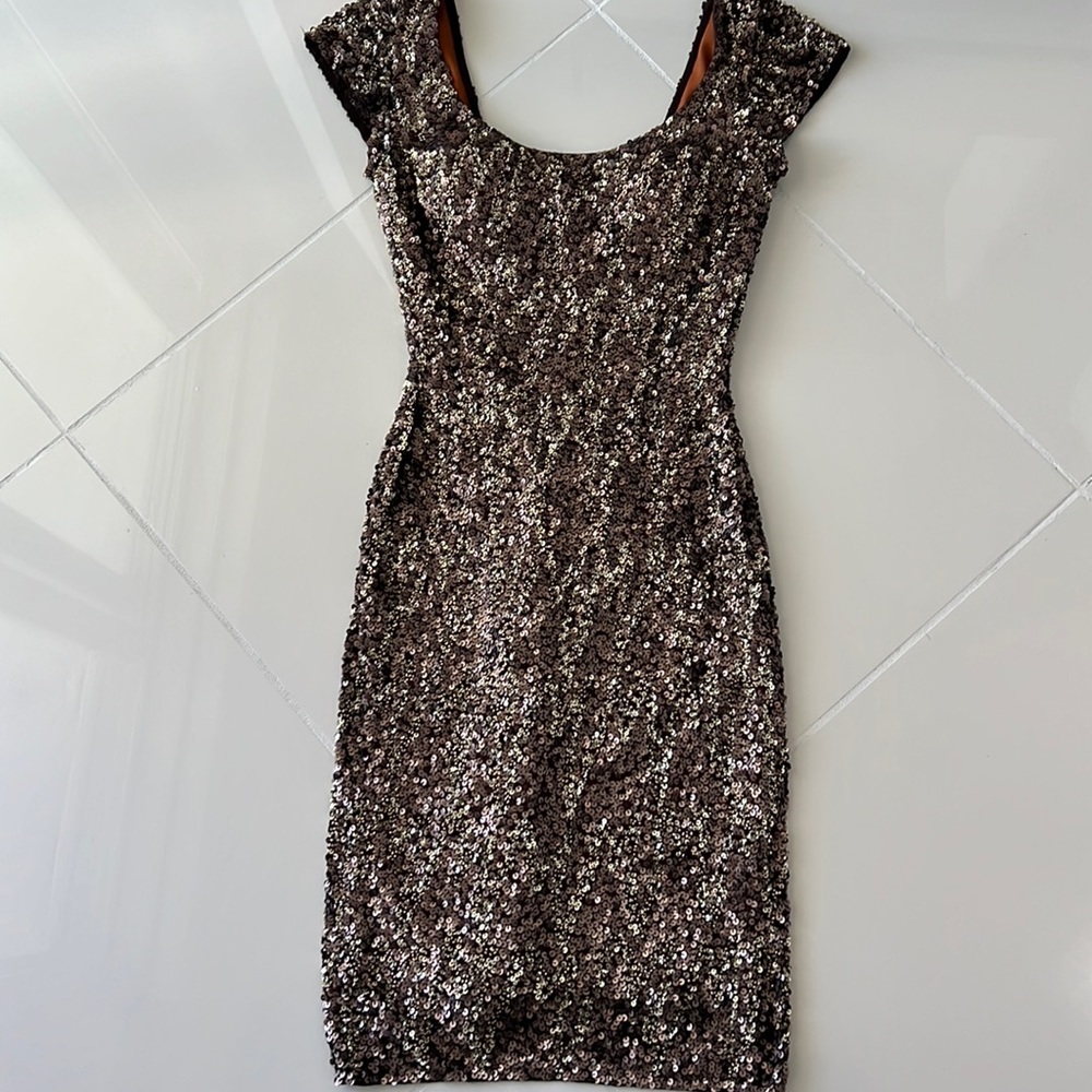 NWT SHAIL K. Size 2 sequin cocktail dress